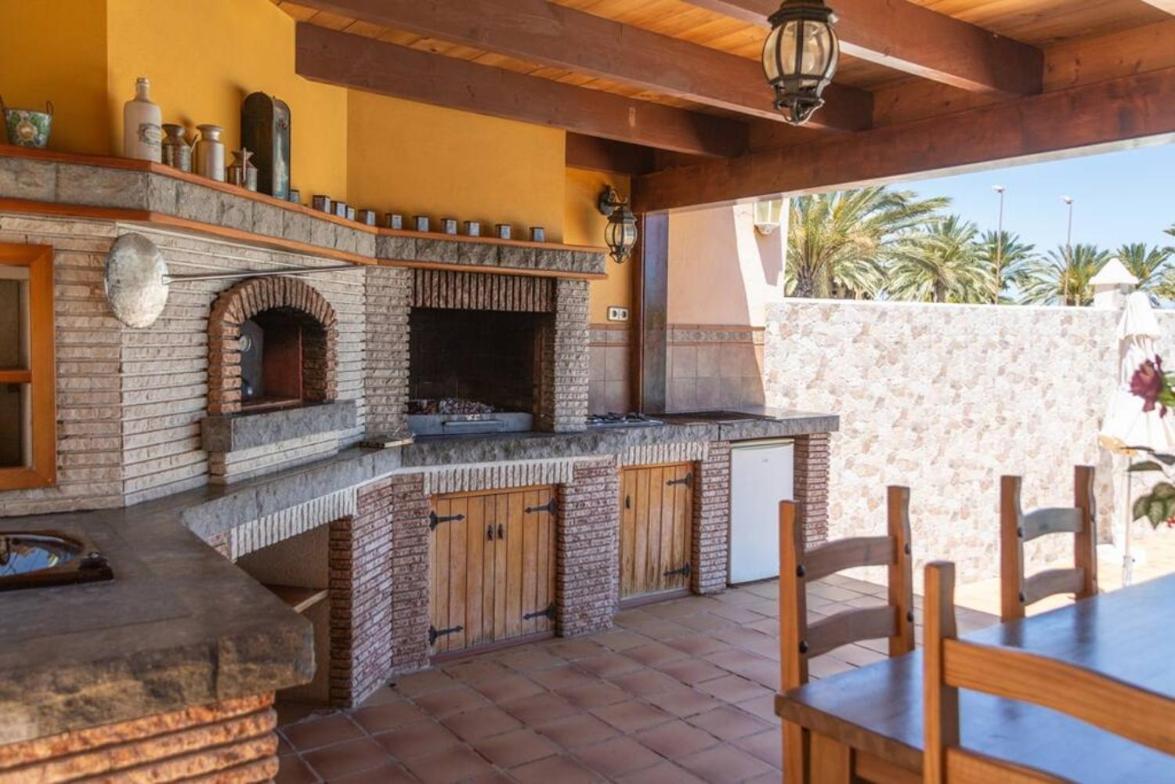Holiday Villa Vergel With Huge Private Pool, Jacuzzi, Sauna & Bbq By Amazzzing Travel Калета-де-Фусте Экстерьер фото