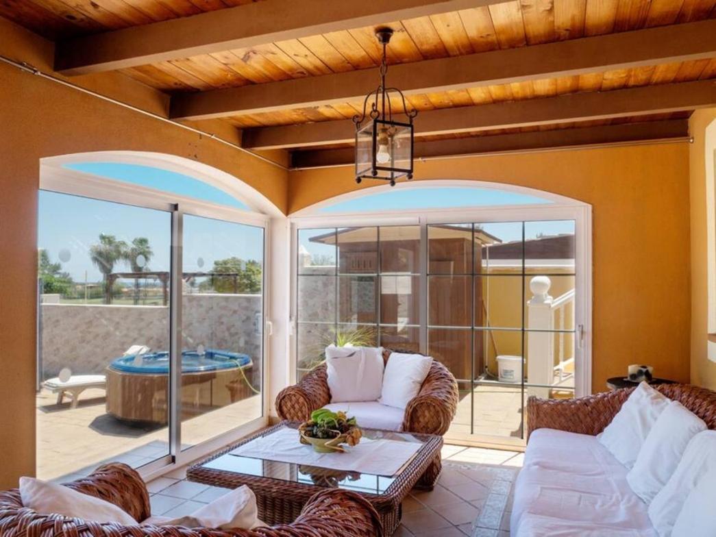 Holiday Villa Vergel With Huge Private Pool, Jacuzzi, Sauna & Bbq By Amazzzing Travel Калета-де-Фусте Экстерьер фото